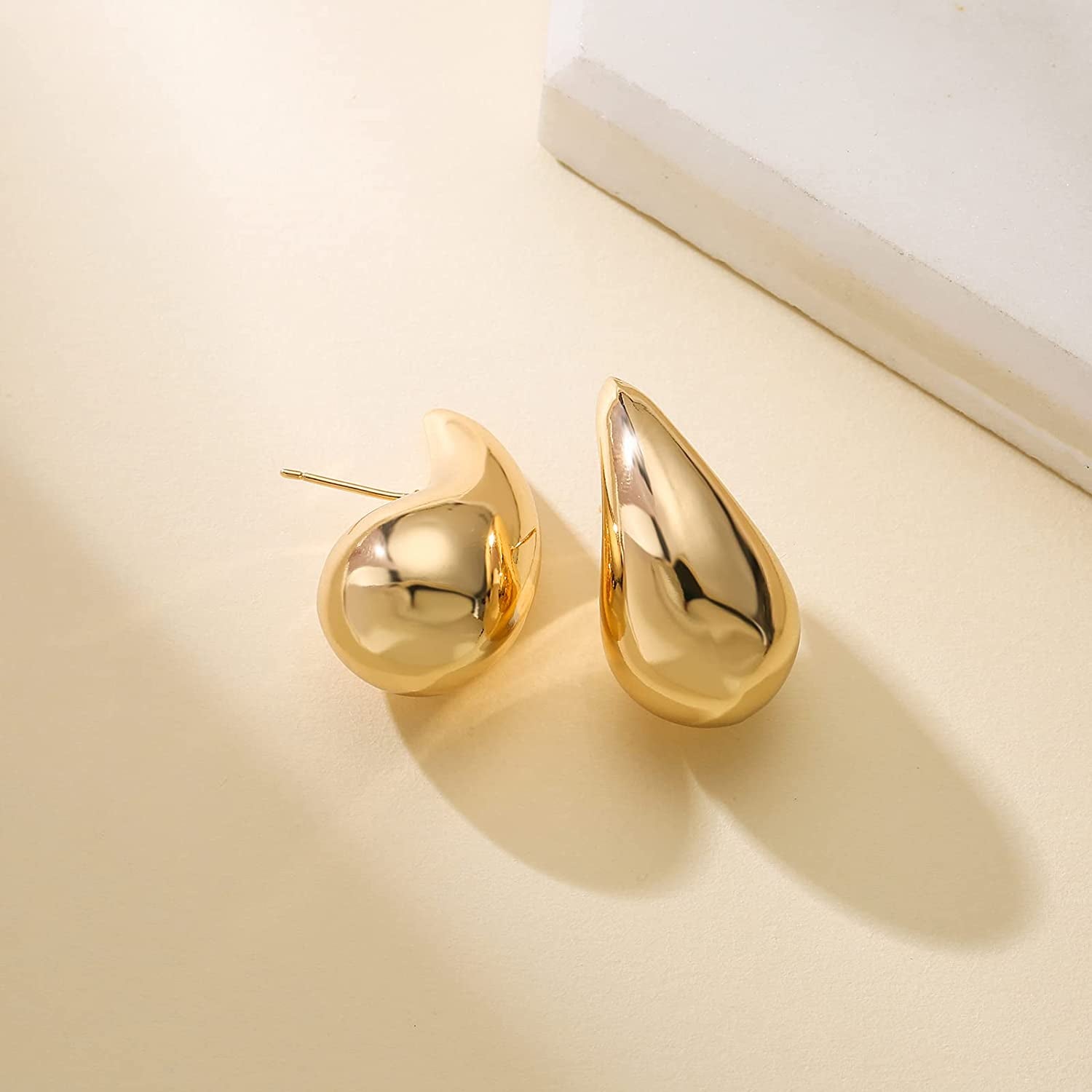 Chunky Gold Hoop Earrings for Women, Lightweight Waterdrop Hollow Open Hoops, Hypoallergenic Gold Plated Earrings Fashion Jewelry for Women Girls