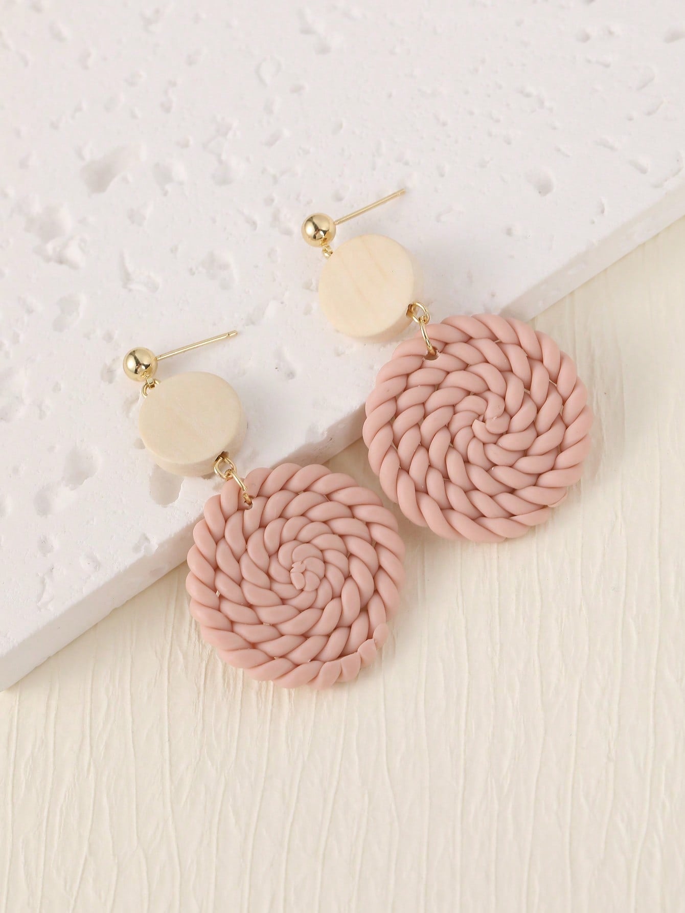 1Pair Simple Woven Light Pink Soft Pottery & Wood Drop Earrings for Women, Suitable for Vacation, Party, Gift Giving
