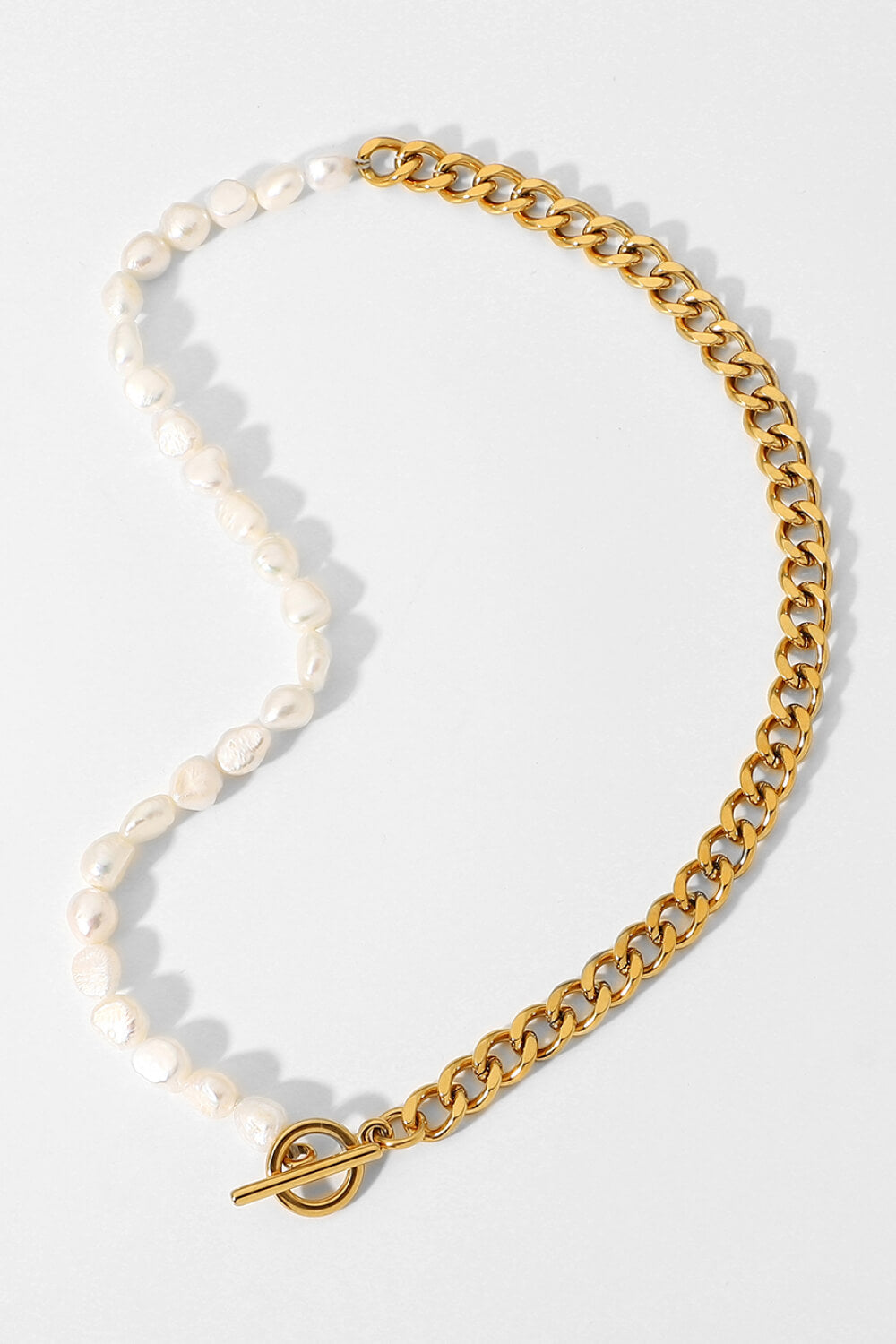 Dream Life Chunky Pearl and Chain Necklace