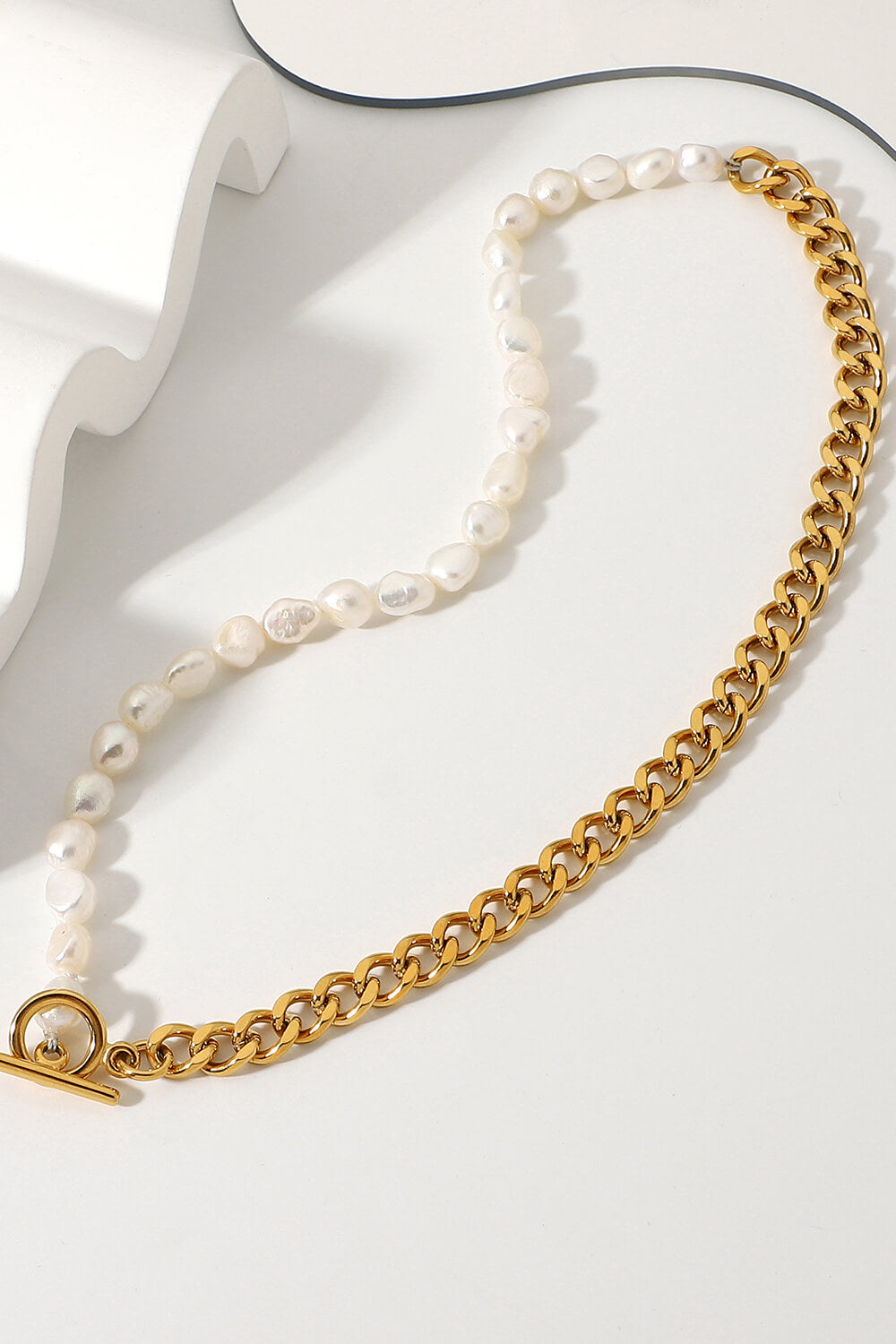 Dream Life Chunky Pearl and Chain Necklace